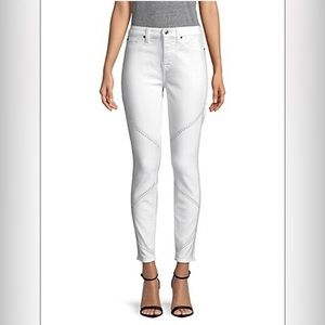 NWT 7 For All Mankind High-Rise Ankle Jeans in Clean White. Size 32.